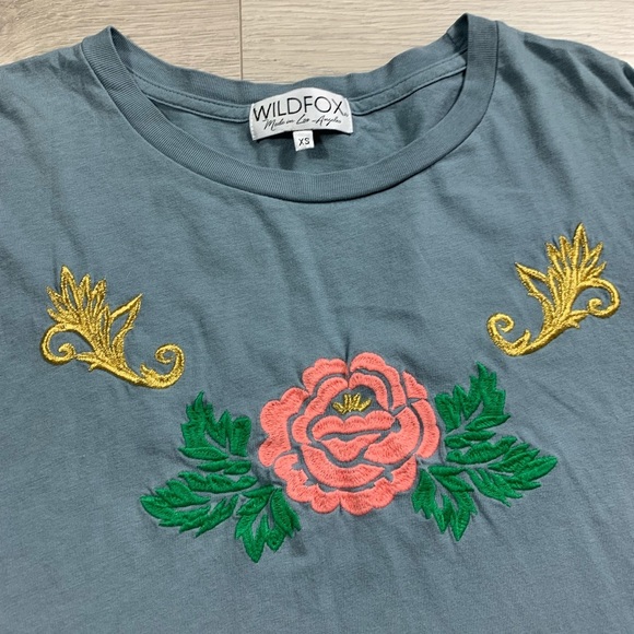 Wildfox Couture Oversized Indigo Rose Embroidered T-Shirt Dress in Vision Blue - Picture 5 of 11